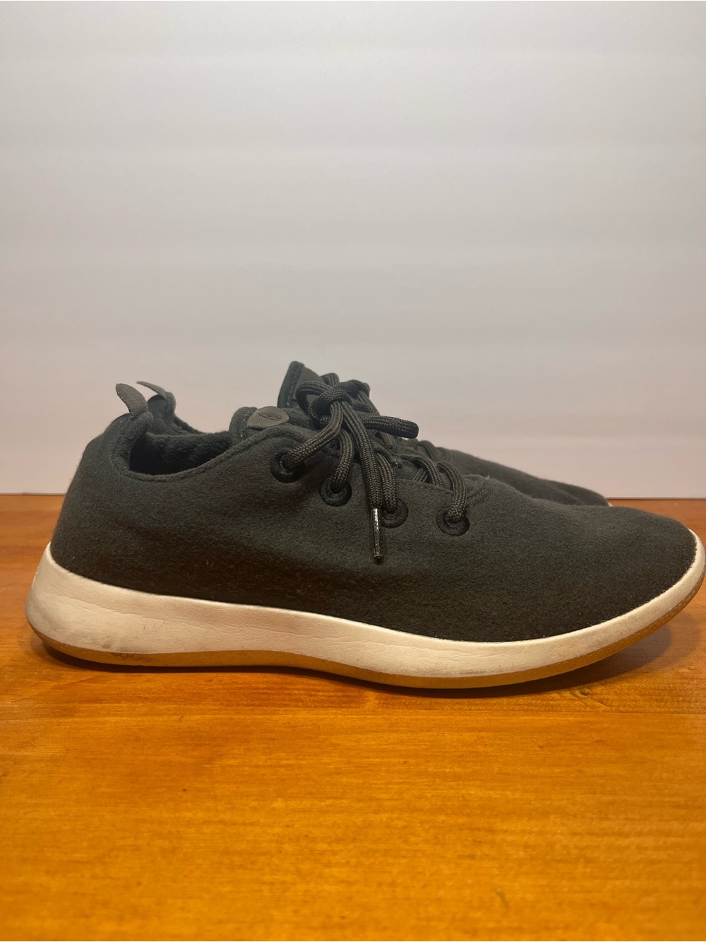 allbirds Men's Dark Gray Athletic Lace-Up Sneakers with White Sole